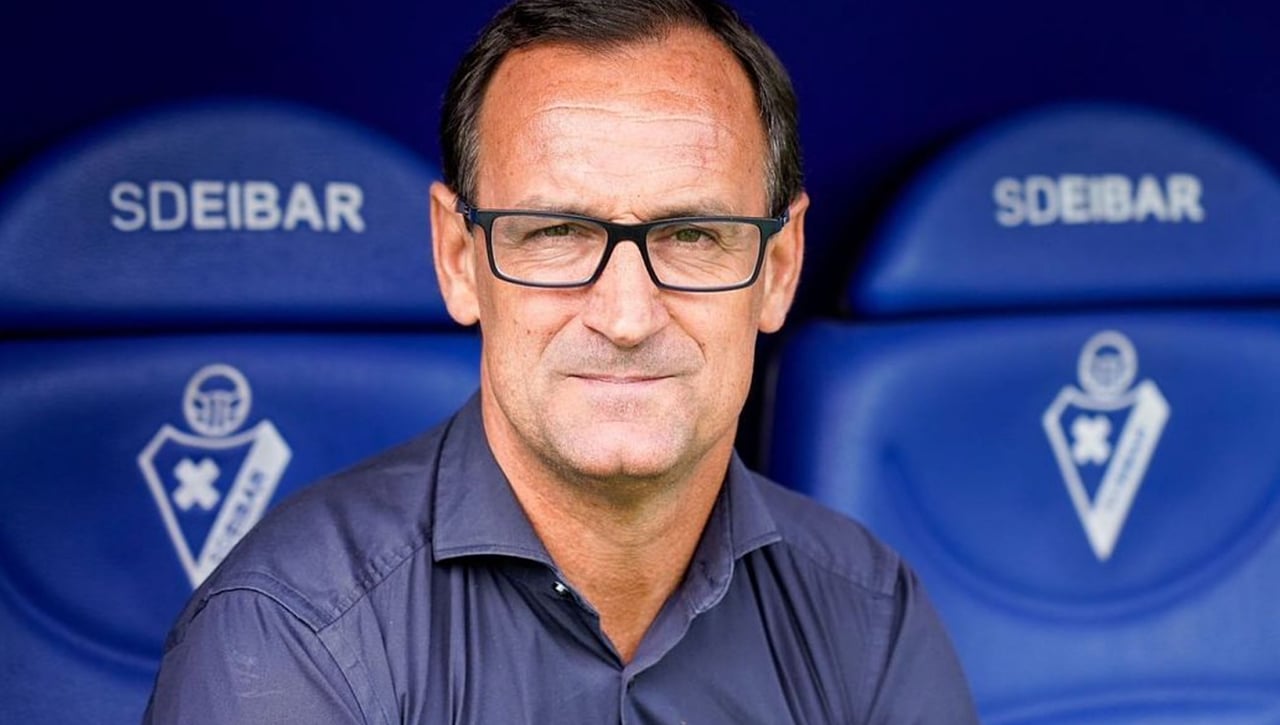 Joseba Etxeberría pone en alerta al Oviedo