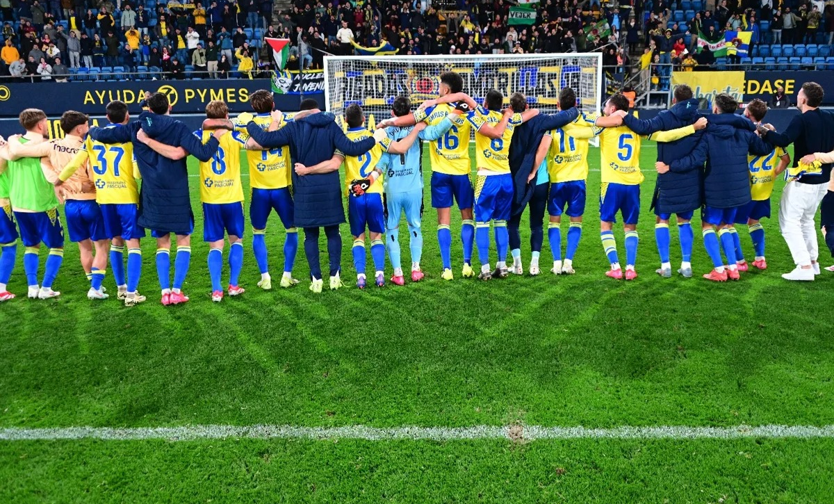 Escándalo en el Cádiz