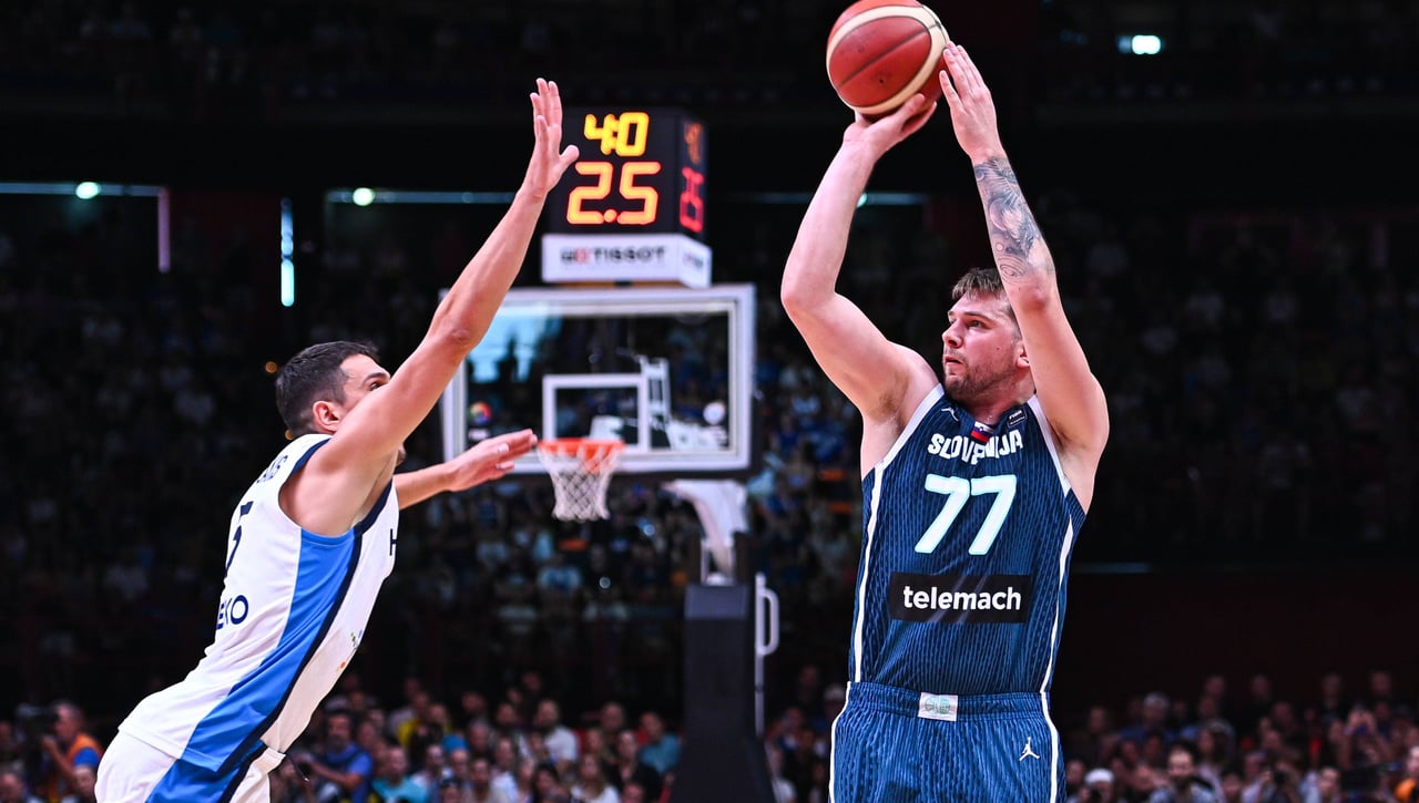 Doncic a un paso de la historia en la NBA