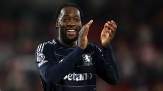 Disasi, una opción complicada para el Barcelona, que busca un central con urgencia