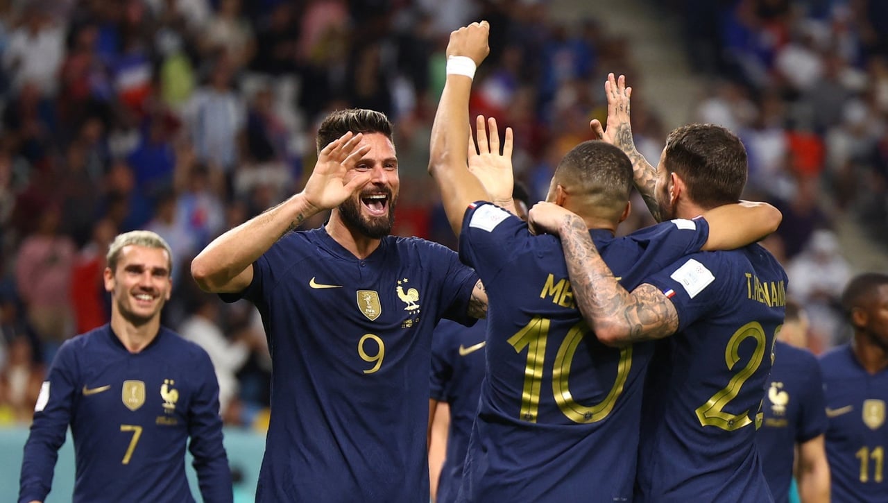 Francia - Australia: La campeona aborta la rebelión de los modestos (4-1)