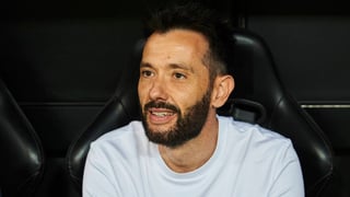 La directiva del Valencia respalda a Carlos Corberán: "Debemos seguir apoyando a nuestro entrenador"