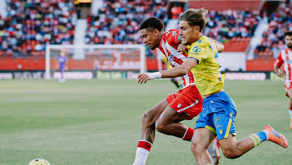 Almería 3-0 Cádiz: la sequía se agranda y los errores condenan