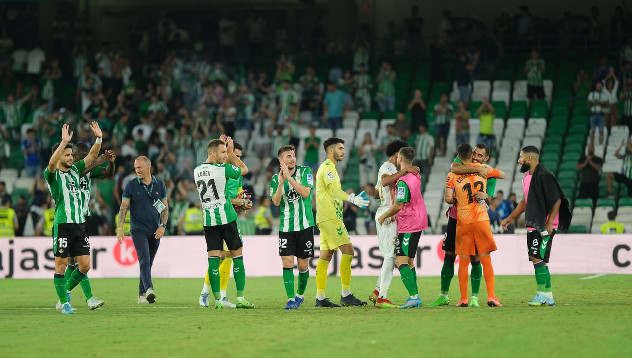 La lista A del Betis para la fase de grupos de la Europa League, con dos descartes