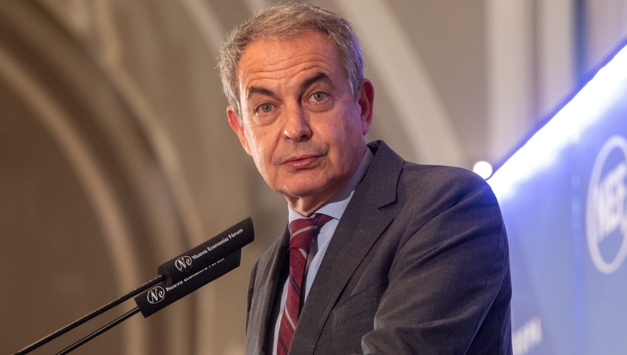 Zapatero interviene en el Barcelona con el caso Xavi