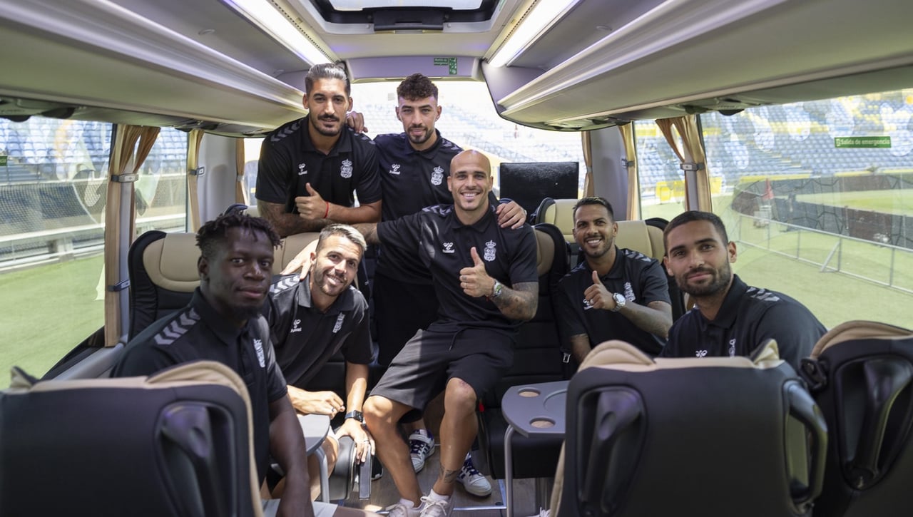 Las Palmas anuncia dos salidas y cinco fichajes más