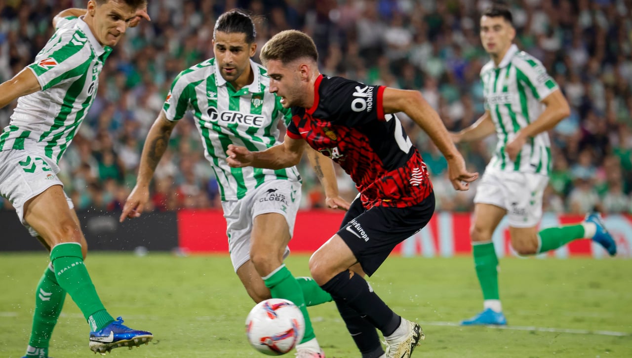Robert Navarro, jugador del Mallorca, habla de su posible fichaje por el Athletic: "No hay nada firmado"