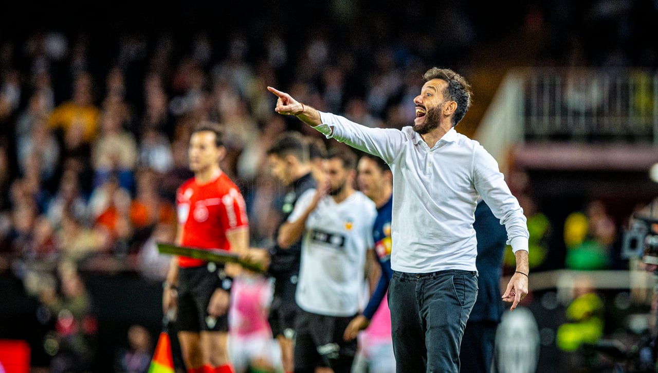 Corberán, sobre los rumores de su vuelta a Inglaterra, los cambios y el resultado: "No es deseado, pero sí hemos visto el equipo que queremos ser"