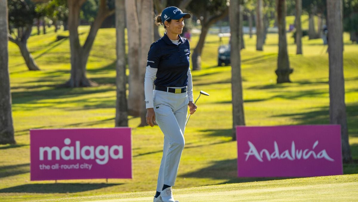 Azahara Muñoz brilla en el Abierto de España ante la exhibición de Trichat Cheenglab