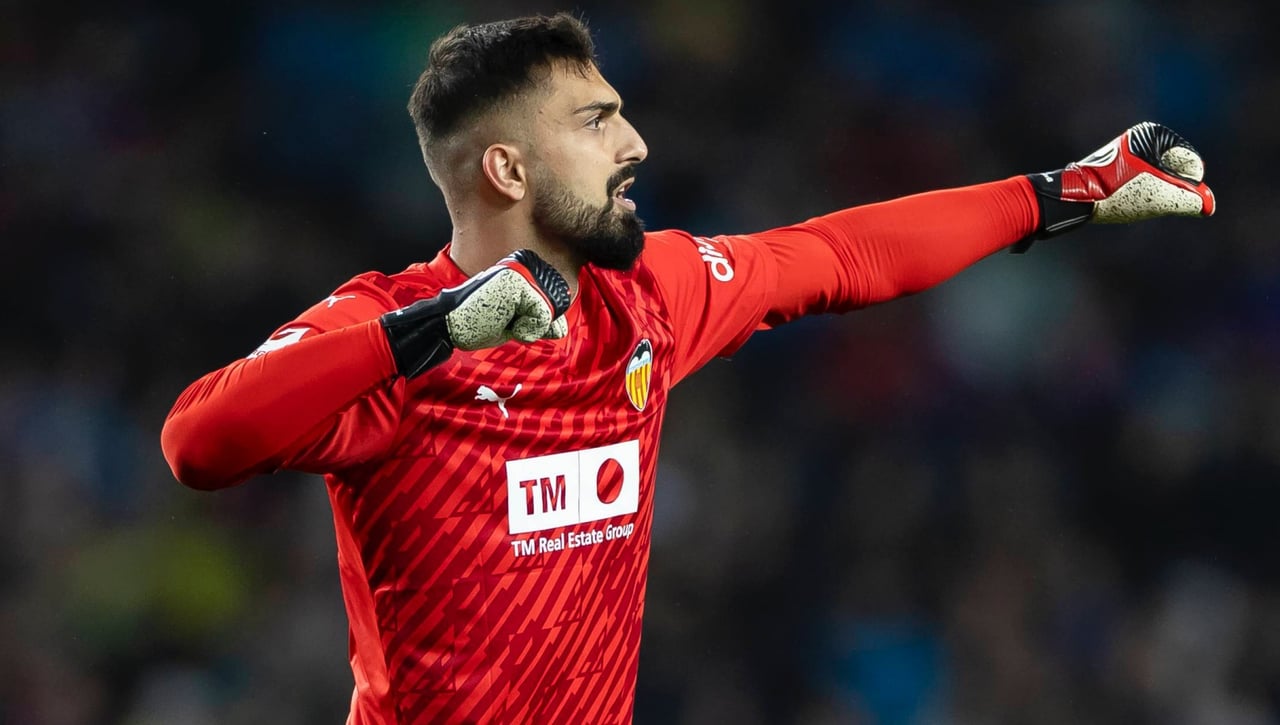 Se dispara la puja por Mamardashvili y el Valencia se frota las manos