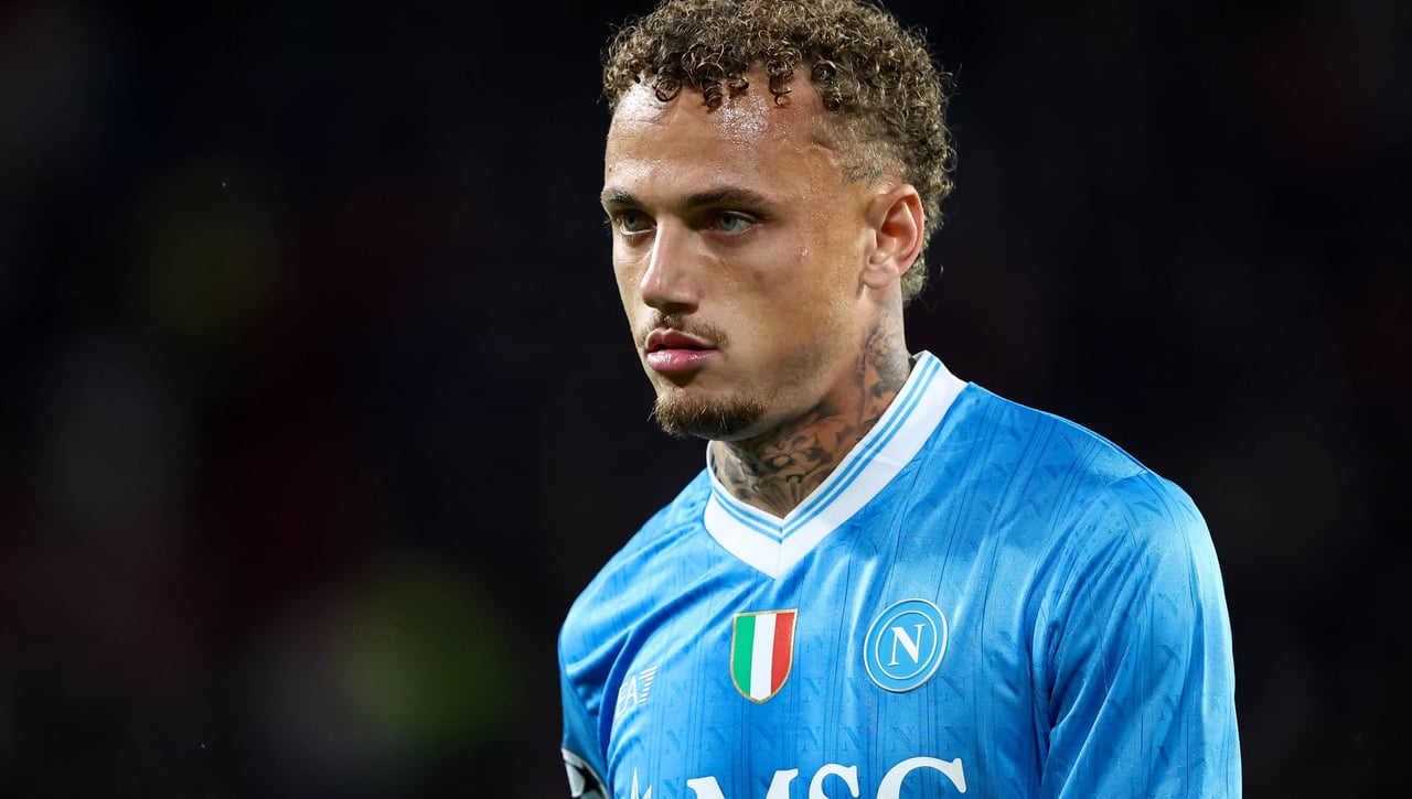 Tensión en el Nápoles: Noa Lang muestra su malestar con Conte