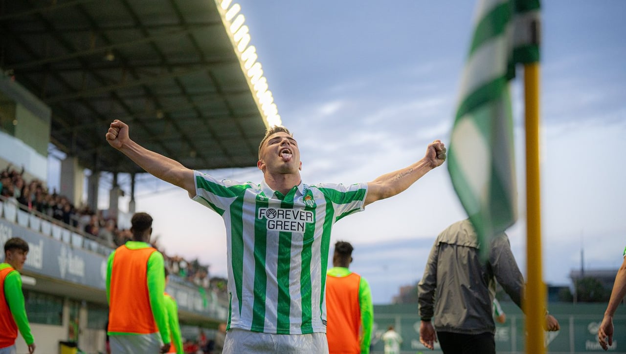 La lista del Betis para la Conference League: el sustituto del 'Cucho' Hernández