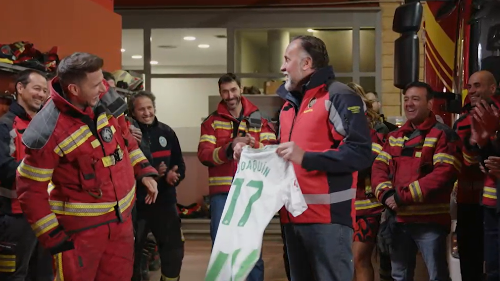 La emotiva sorpresa de Joaquín como bombero que emociona