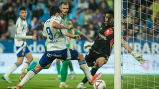 Se entrometen por Iván Azón y un 'plan B' que se moverá seguro en enero