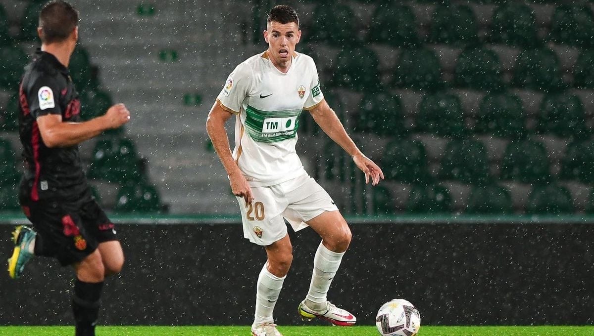 El Granada calienta su fichaje para el centro del campo