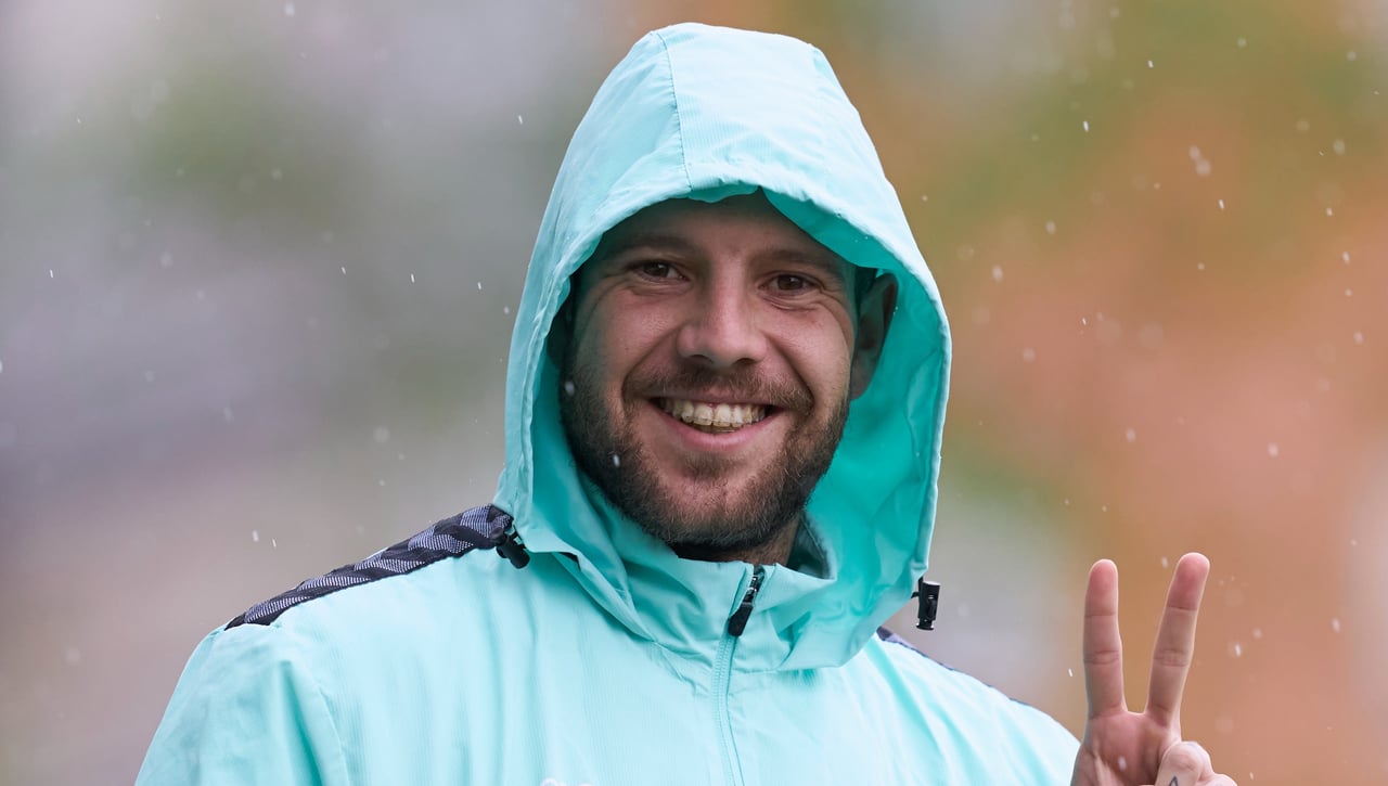 Buenas noticias en el entrenamiento del Betis, pero pendiente de Marc Roca