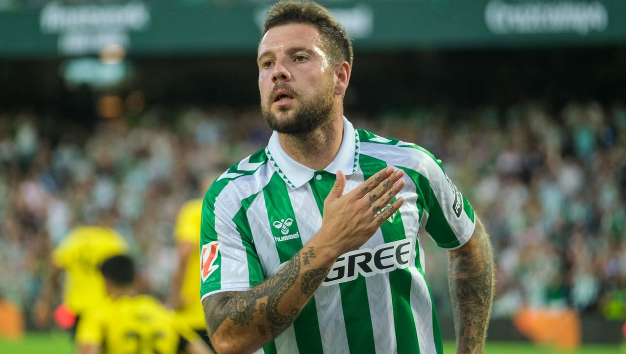 Impulso final del Betis para atar a Aitor Ruibal 