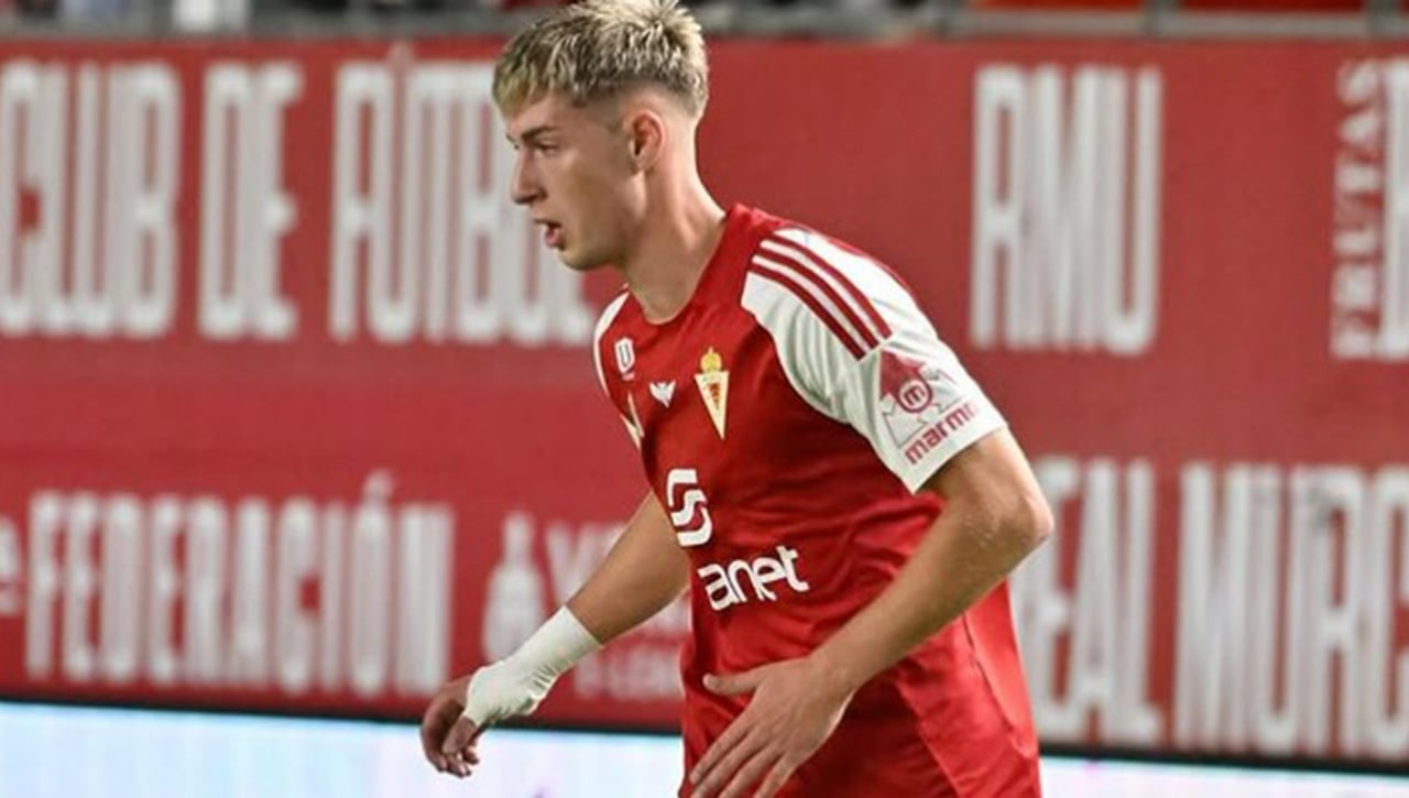 Presiona para rebajar su precio y dar el salto al Betis