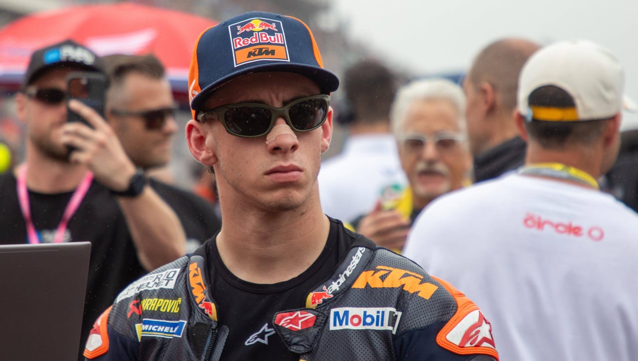 Pedro Acosta tira la toalla en KTM