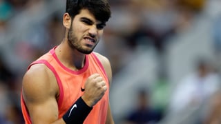 Alcaraz tira de épica y se corona en Pekín