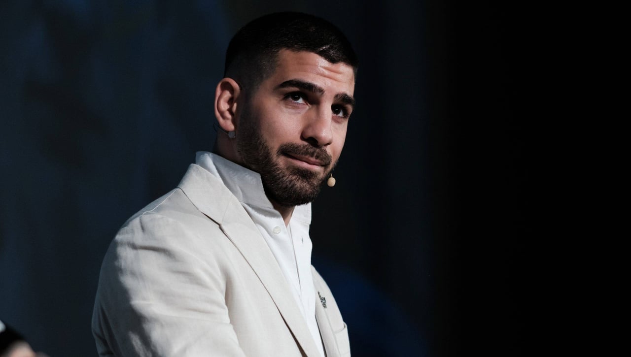 Lo pone en conocimiento de la UFC y deja a Topuria contra las cuerdas