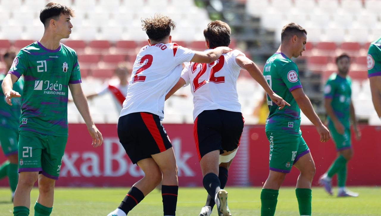 Sevilla Atlético 3-1 At. Mancha Real: 'SATvados' y por delante del eterno rival 