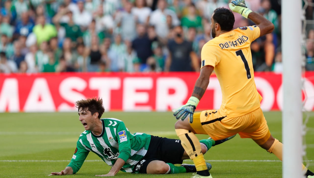 Urgencia por cerrar al sustituto de Álex: aún más ruido que nueces