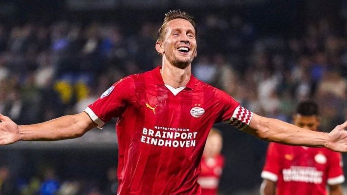 Luuk de Jong lanza un guiño al Barcelona