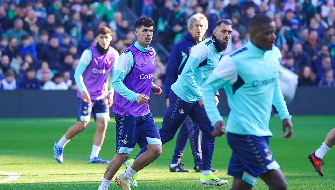 Pellegrini congela el mercado y repasa nombres propios en el Betis: Assane, Fekir, Borja, Johnny Cardoso...