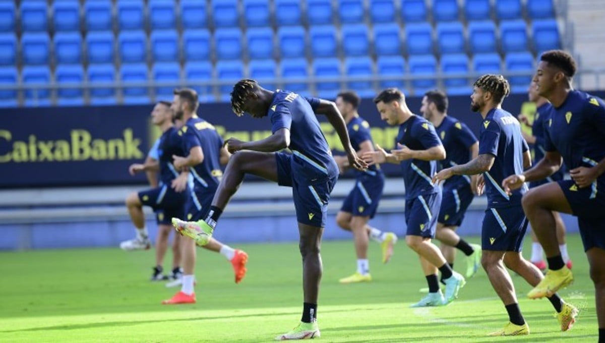 Una baja de peso en el Cádiz para la visita del Betis