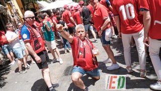 Las mejores fotos del ambiente en Sevilla de las aficiones de Osasuna y Real Madrid