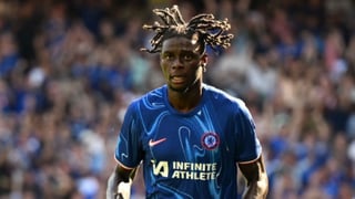 El Valencia se mueve para fichar a un centrocampista pero existe un serio problema