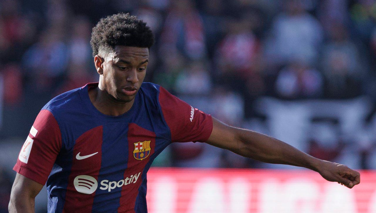 Problemón serio en el Barcelona: Alejandro Balde no está bien