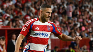 Escándalo por un fichaje en el Granada