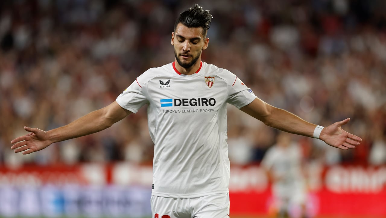 Rafa Mir analiza su rol en el Sevilla: "Conmigo pasan cosas" 
