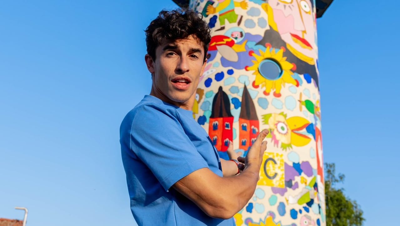 Marc Márquez se cambia de motos