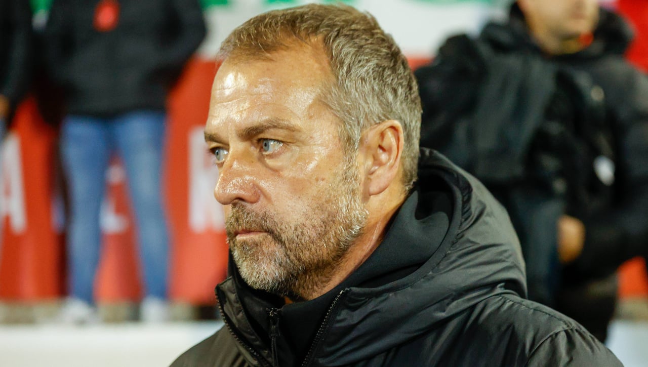 La tarea de Flick tras el bochorno de las inscripciones