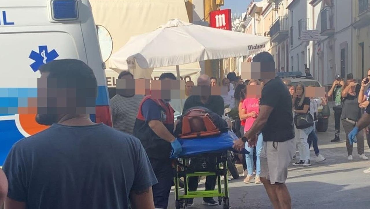 Un muerto y, al menos, siete heridos en un atropello múltiple en Gibraleón; el presunto autor, detenido