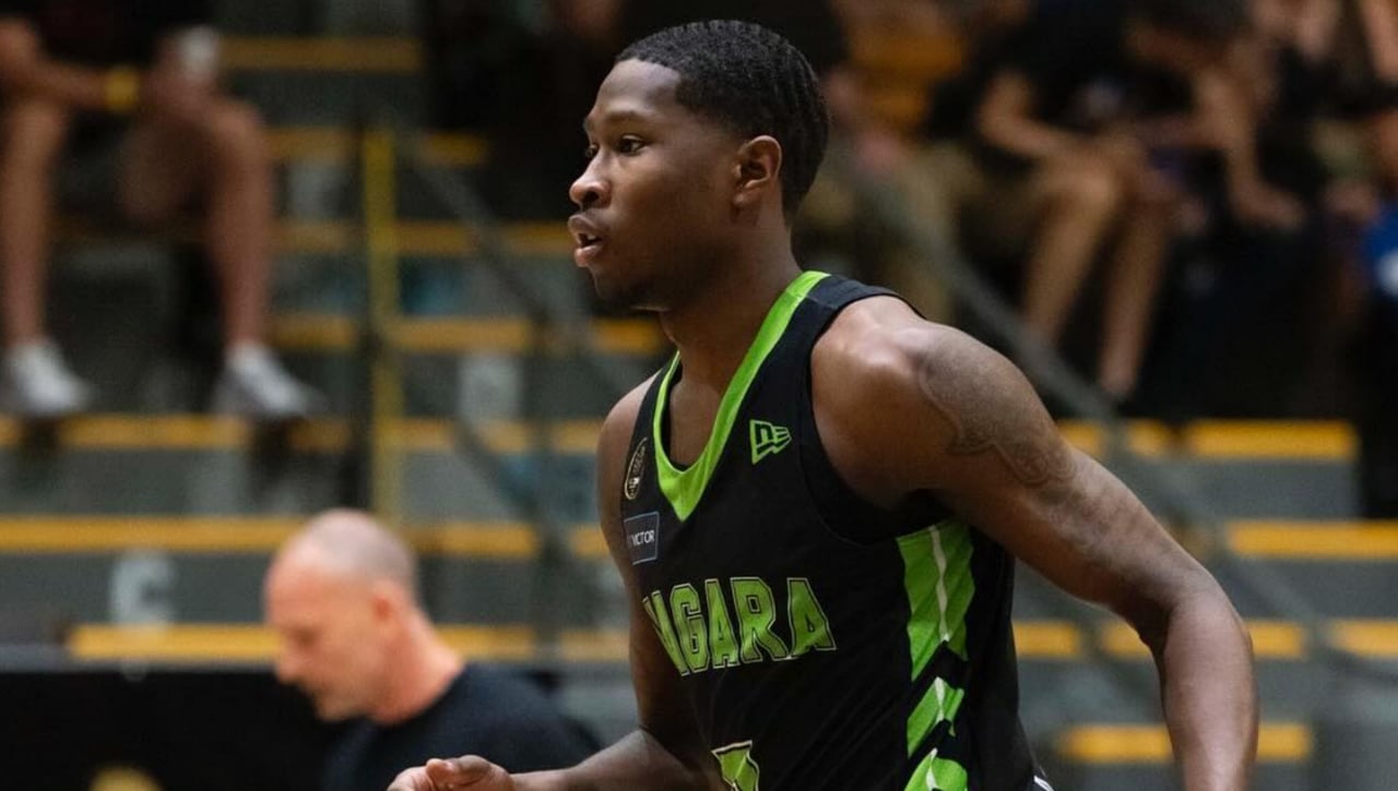 Cascada de fichajes en Valencia