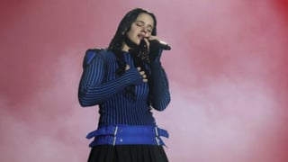 Rosalía abucheada por mostrar la bandera de este equipo