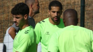 Ricardo Rodríguez se entrena con el grupo 