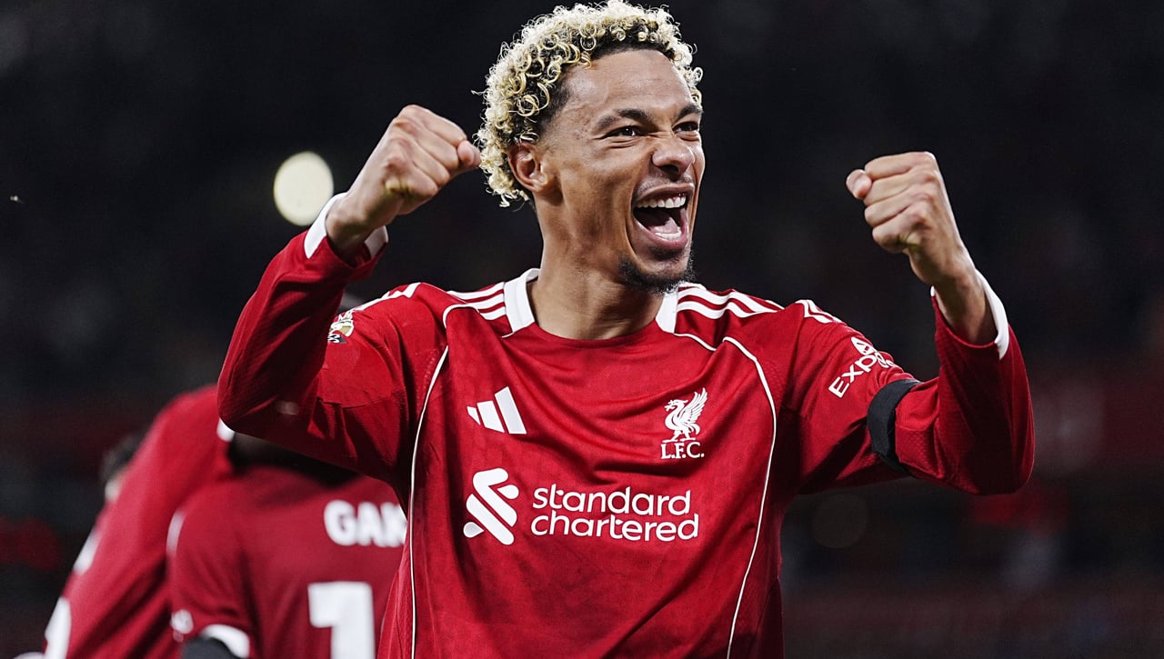 Así queda la clasificación de la Premier League tras la victoria del Liverpool y la derrota del Manchester United