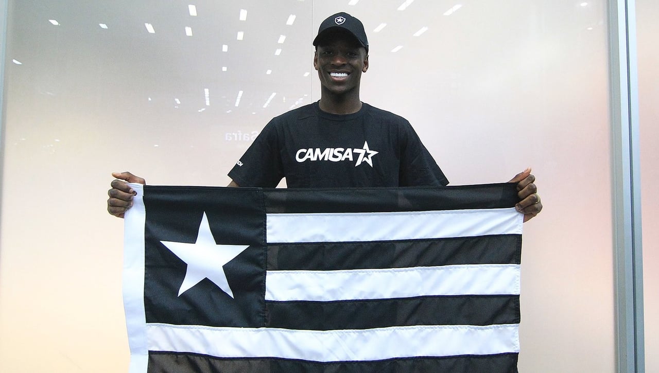 El Betis, muy pendiente de una futura decisión de Luiz Henrique