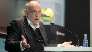 Tebas calienta el Clásico y pone a Vinicius como "ejemplo a seguir"