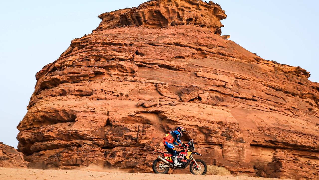 Edgar Canet aprende la lección y le cuesta 6 horas de sanción
