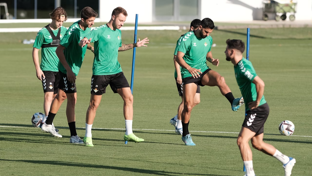 Loren y el ejemplo de Borja Iglesias: "Ha sacado a dos personas que estaban mal adelante"