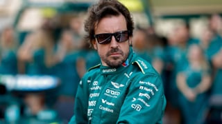 Fernando Alonso no entiende de vacaciones y ya está de estreno en Aston Martin