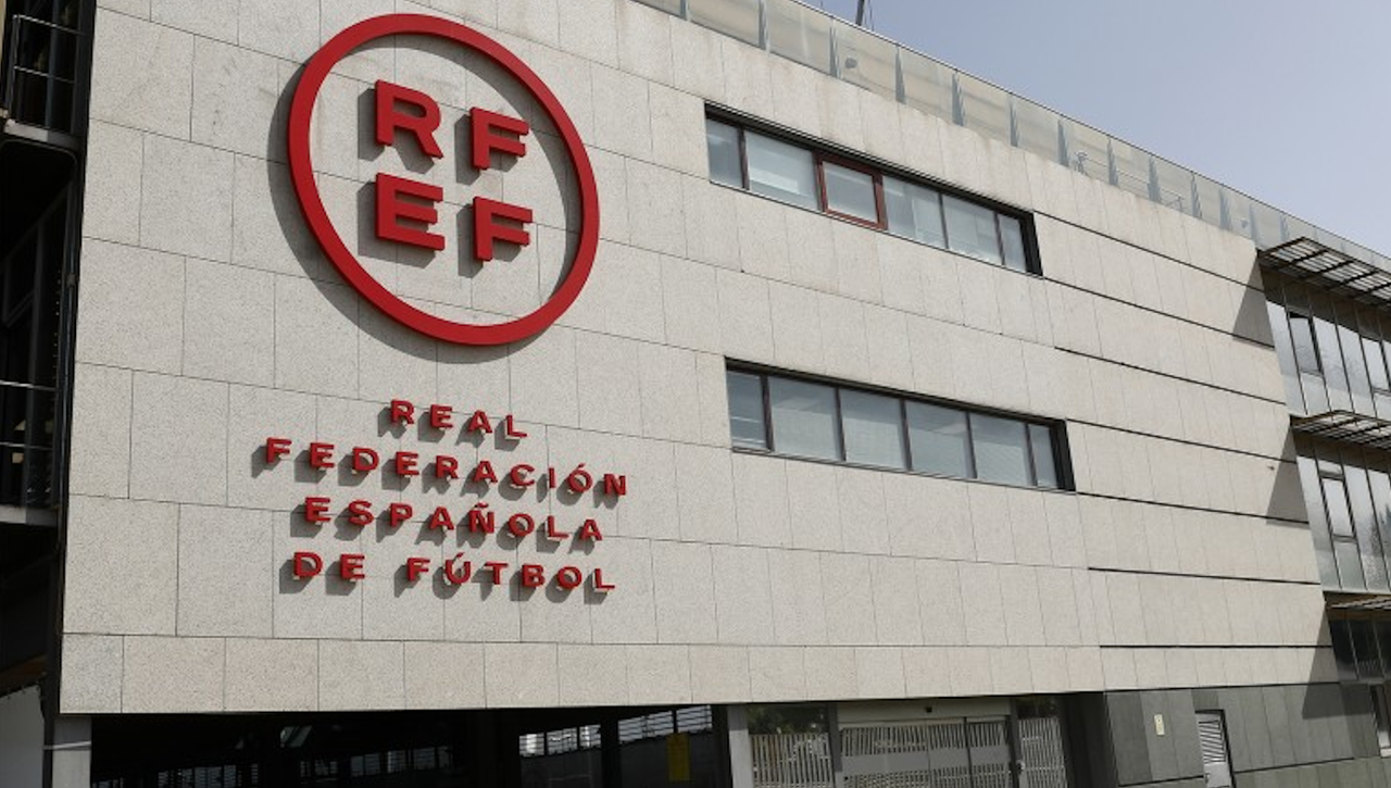 La Guardia Civil registra la casa de Luis Rubiales y la sede de la RFEF