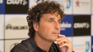 Dardo a Idiakez del Deportivo de la Coruña