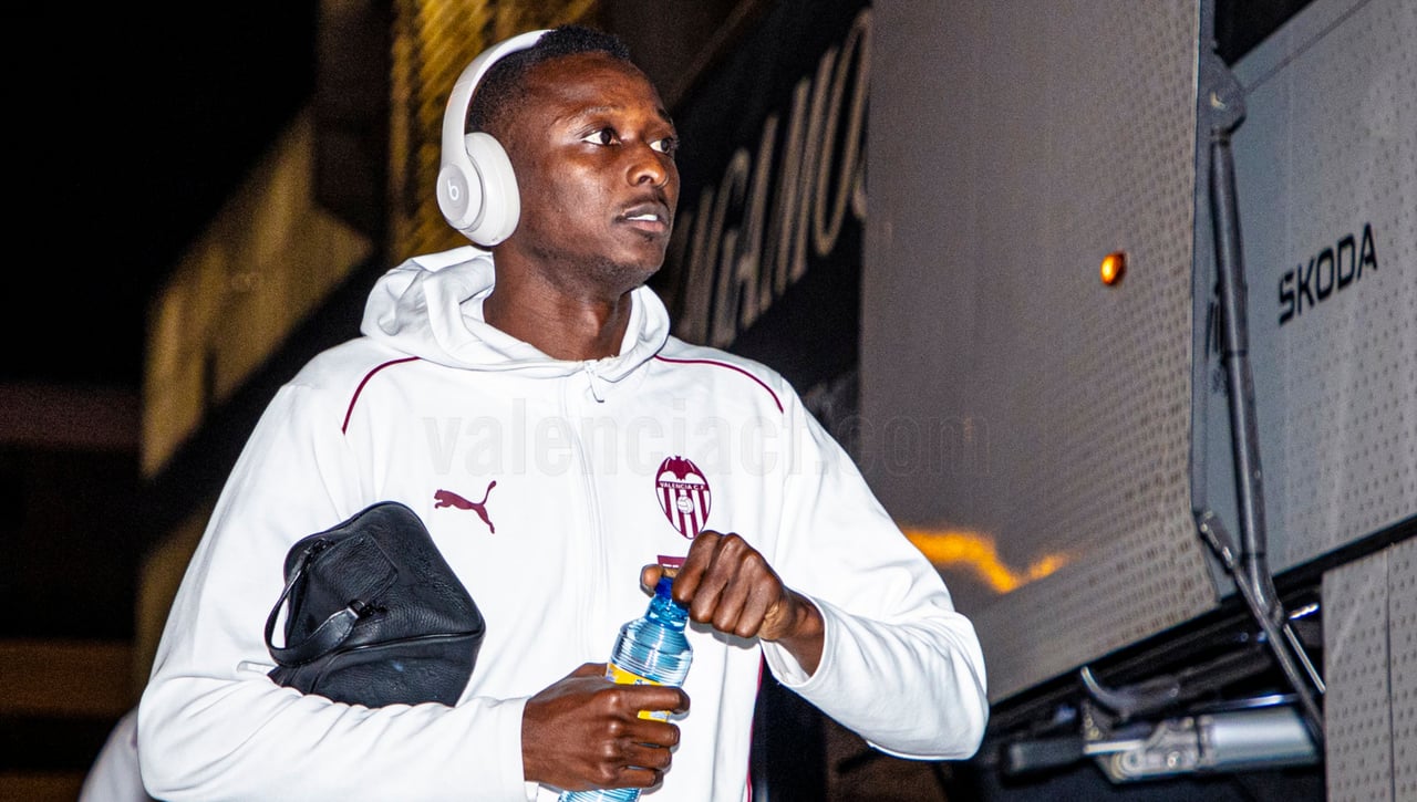 José Gomes avala a Umar Sadiq: "Creo que va a ayudar muchísimo al Valencia"